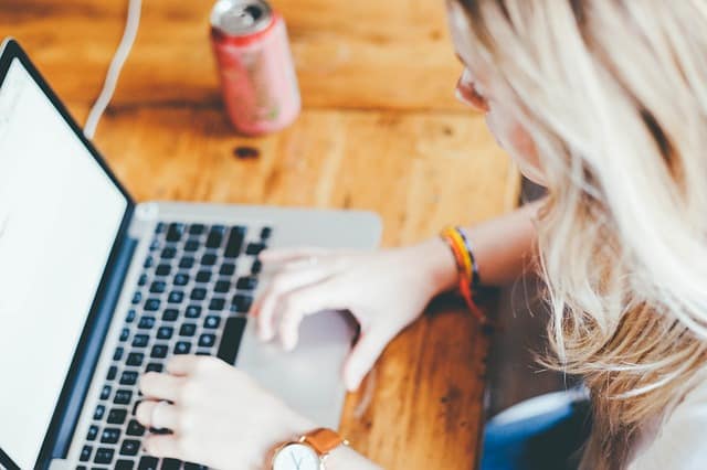Im Internet surfen - Nebenverdienst im Internet